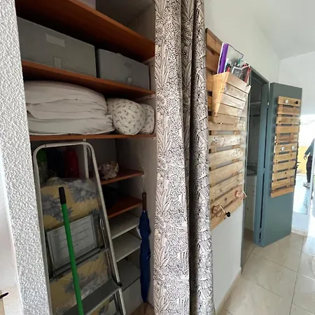 Cosy, Au Pied De La Du Grazel. Груиссан