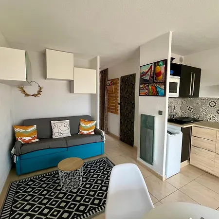 Cosy, Au Pied De La Du Grazel. *