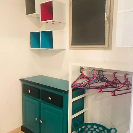 Cosy, Au Pied De La Du Grazel. Груиссан